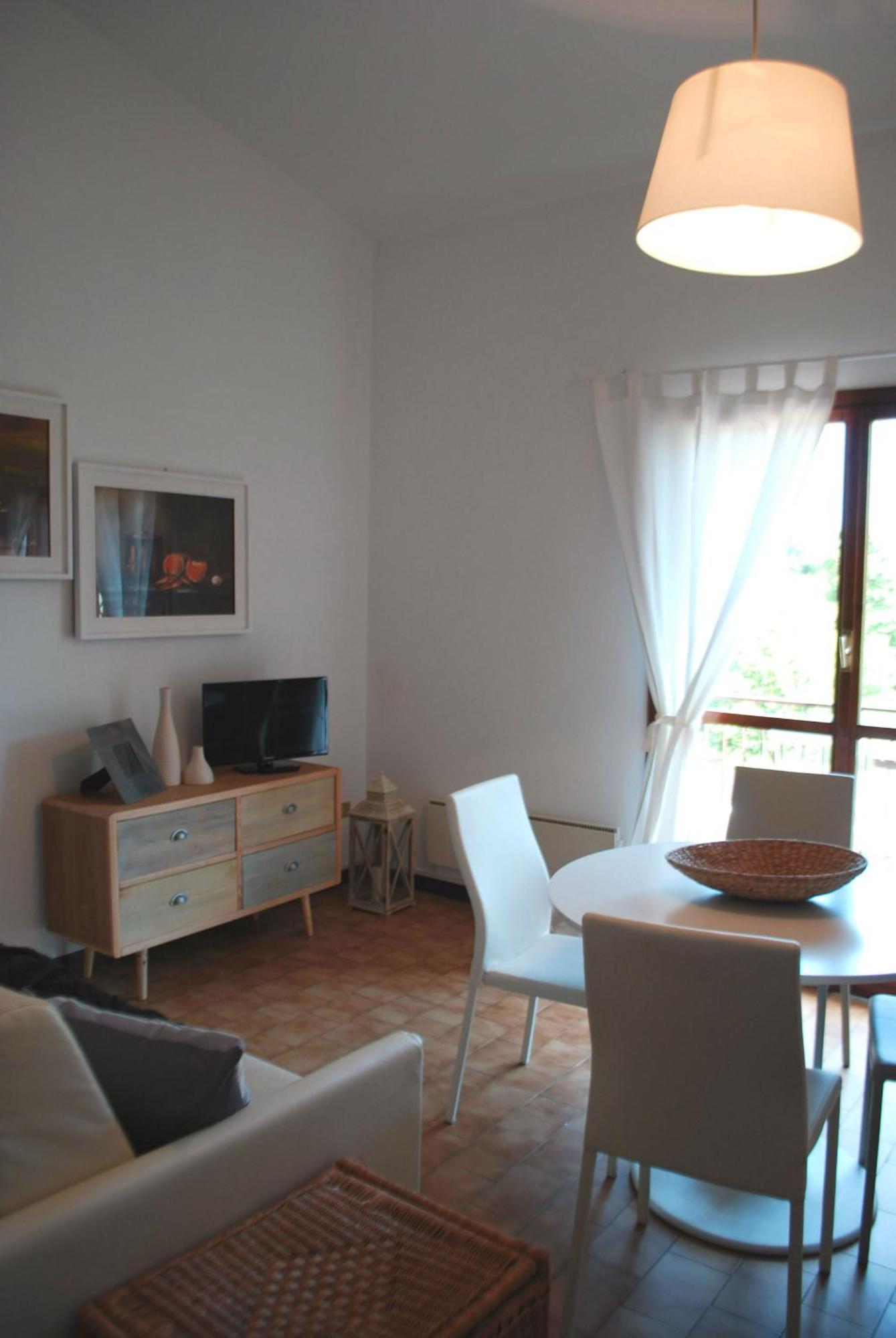 Appartamento Bijoux - Theater Home ติญญาเล ภายนอก รูปภาพ